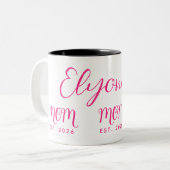 Personalized Bold  Name Est New Mom Pink Script  ツートーンマグカップ (正面左)