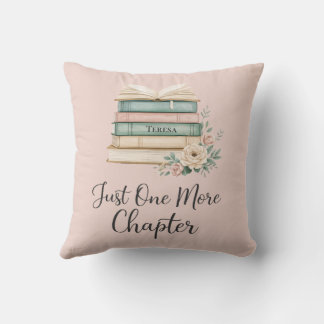 Personalized Book Lover “Just One More Chapter クッション
