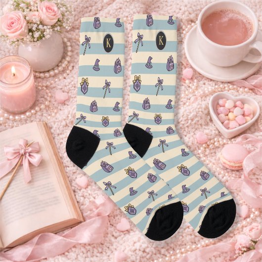 Personalized Bookish Girl Academy Wizard Blue ソックス