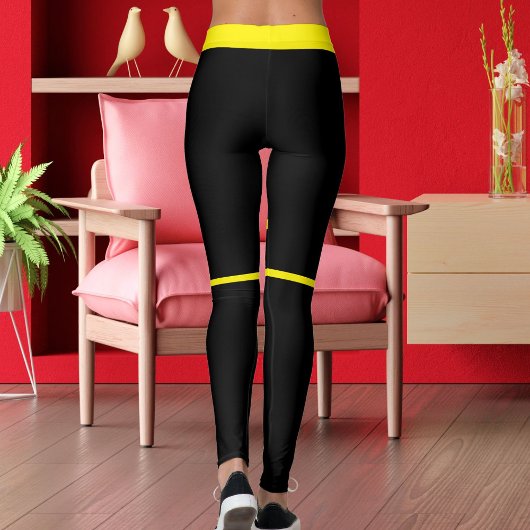 Personalized Bright Yellow Black Stripes Cat Names レギンス