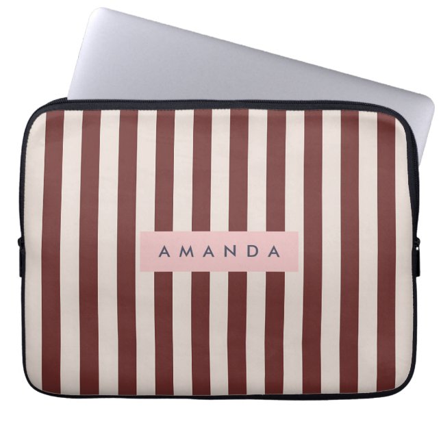 Personalized Burgundy & Ivory Stripe ラップトップスリーブ (正面)