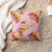 Personalized Charming Croissant Delight クッション (ブランケット)