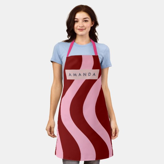Personalized Cherry Red and Pink Wavy Stripe エプロン (着用した状態)
