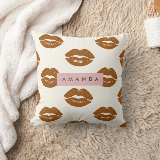 Personalized Chic Brown Lip Print Design クッション (ブランケット)
