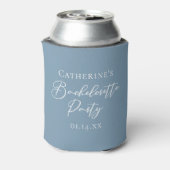 Personalized Chic Dusty Blue Bachelorette Party 缶クーラー (缶裏面)
