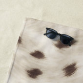 Personalized Chic Neutral Leopard Animal Print ビーチタオル (インサイチュ)