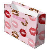 Personalized Chic Pink Leopart Print Lip Pattern ラージペーパーバッグ (正面アングル)
