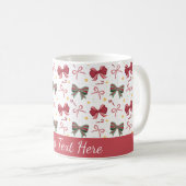 Personalized Christmas Mug With Red and Green Bows コーヒーマグカップ (正面右)