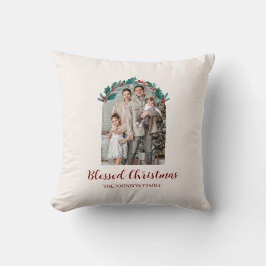 Personalized Christmas Wreath Photo & Name Pillow クッション (正面)