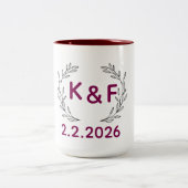 Personalized Couple Initials Mug with Special Date ツートーンマグカップ (中央)