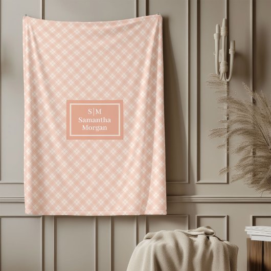 Personalized Cozy Coral Throw Chic Gift for Her フリースブランケット