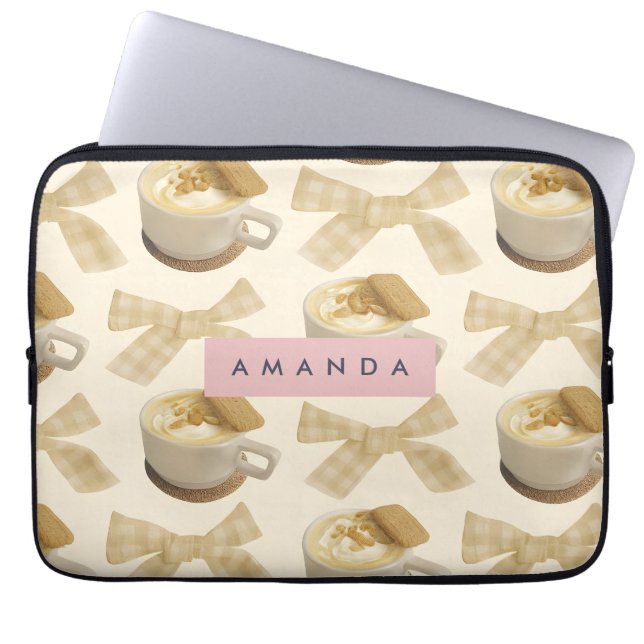 Personalized Cozy Latte & Gingham Bow Pattern ラップトップスリーブ (正面)