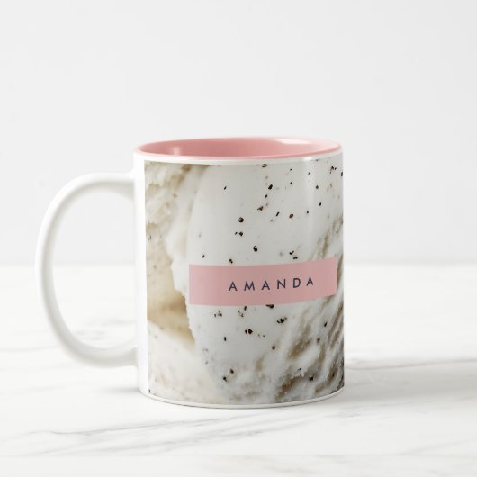 Personalized Cozy Vanilla Bean Ice Cream Aesthetic ツートーンマグカップ (左)