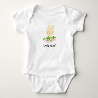 Personalized Cute Bunny with Strawberries - Custom ベビーボディスーツ