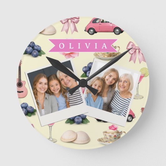 Personalized Cute Coquette Pink Cocktail Ribbon ラウンド壁時計 (正面)