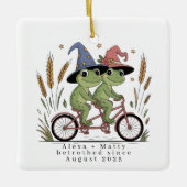 Personalized Cute Couple Betrothed Engaged セラミックオーナメント (正面)