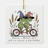 Personalized Cute Couple Kerfuffle セラミックオーナメント (裏面)