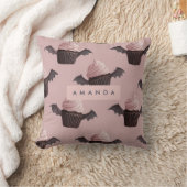 Personalized Cute Halloween Spooky Bat Cupcake クッション (ブランケット)