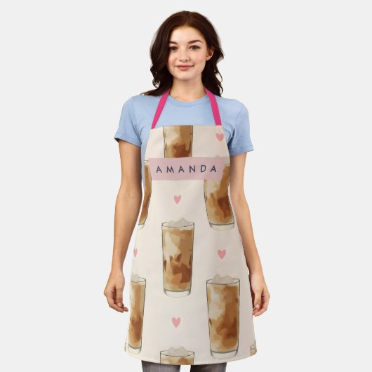 Personalized Cute Iced Coffee with Hearts Pattern エプロン (着用した状態)
