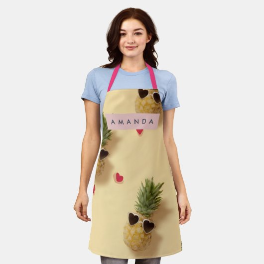 Personalized Cute Pineapple Pattern Apron エプロン (着用した状態)