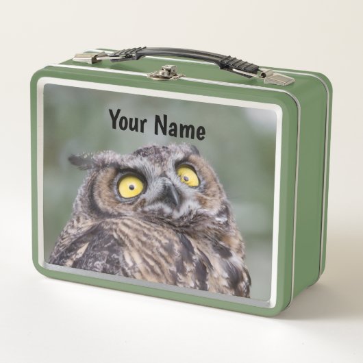 Personalized Cute Wide-Eyed Owl メタルランチボックス (正面)