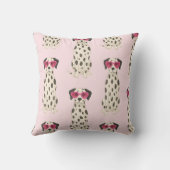 Personalized Dalmatian Dog with Pink Heart Glasses クッション (裏面)