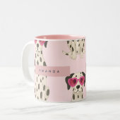 Personalized Dalmatian Dog with Pink Heart Glasses ツートーンマグカップ (正面左)