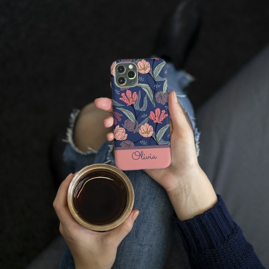 Personalized Dark Floral Tulip Pattern Phone Case iPhoneケース