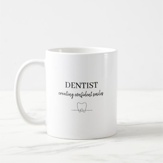 Personalized Dentist Creating Confident Smiles  コーヒーマグカップ (左)