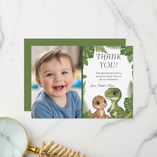 Personalized Dino 1st Birthday Photo Thank You Car サンキューカード (正面/裏面インサイチュ)