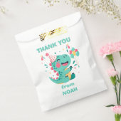 Personalized Dinosaur Birthday Favor Bag Boys フェイバーバッグ (封をした状態)