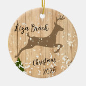 Personalized doe Christmas bauble wooden backgroun セラミックオーナメント (正面)