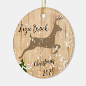 Personalized doe Christmas bauble wooden backgroun セラミックオーナメント (左)