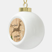 Personalized doe Christmas bauble wooden backgroun セラミックボールオーナメント (右)