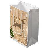 Personalized doe Christmas bauble wooden backgroun ミディアムペーパーバッグ (正面アングル)