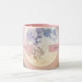 Personalized Dreamy Full Moon Over Desert ツートーンマグカップ (中央)
