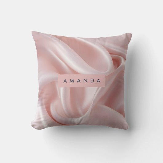 Personalized Elegant Blush Pink Satin Design クッション (正面)