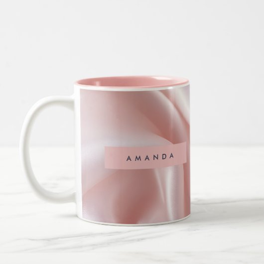 Personalized Elegant Blush Pink Satin Design ツートーンマグカップ (左)