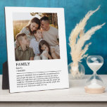 Personalized Family Definition Quote Wall Art フォトプラーク<br><div class="desc">This Family definition quote is the perfect way to celebrate the special bond you share with your loving family. Imagine gifting them a personalized piece that not only brightens the space but also captures the essence of your relationship in a beautiful, minimal design. Whether it's for a birthday gift or...</div>