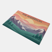 Personalized Family Name Sunrise Mountains ドアマット (アングル)
