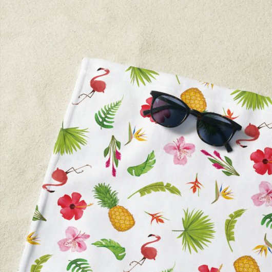 Personalized Flamingo Tropics Coastal Seaside ビーチタオル (インサイチュ)