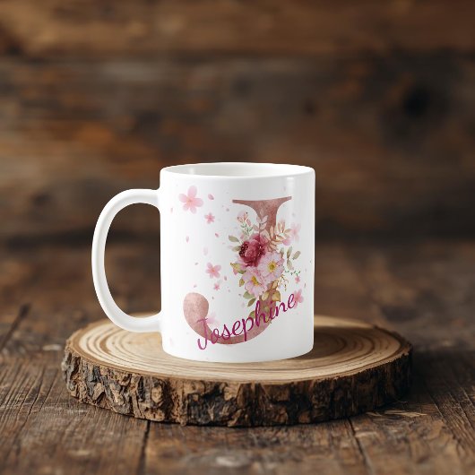 Personalized Floral Initial Mug – Letter J コーヒーマグカップ