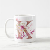 Personalized Floral Initial Mug – Letter K コーヒーマグカップ (左)