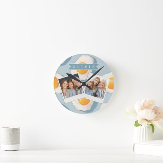 Personalized Fried Egg Pattern Fun Blue Funny ラウンド壁時計 (ホーム)