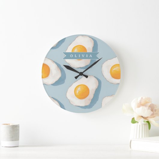 Personalized Fried Egg Pattern Fun Blue Funny  ラージ壁時計 (ホーム)
