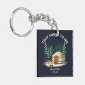 Personalized Glamping Yurt Adventure Retro Camping キーホルダー (正面左)