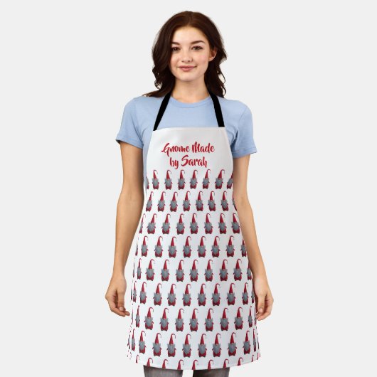 Personalized Gnome Made Christmas Holiday Apron エプロン (着用した状態)