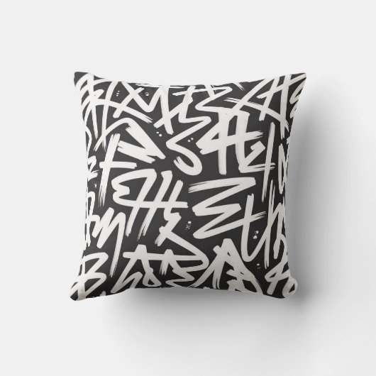 Personalized Graffiti Name Pattern — Custom Urban クッション (裏面)