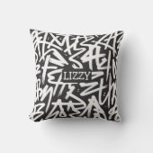 Personalized Graffiti Name Pattern — Custom Urban クッション (正面)