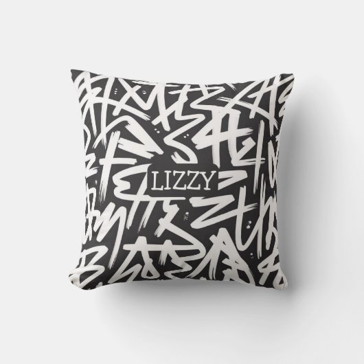 Personalized Graffiti Name Pattern — Custom Urban クッション (正面)
